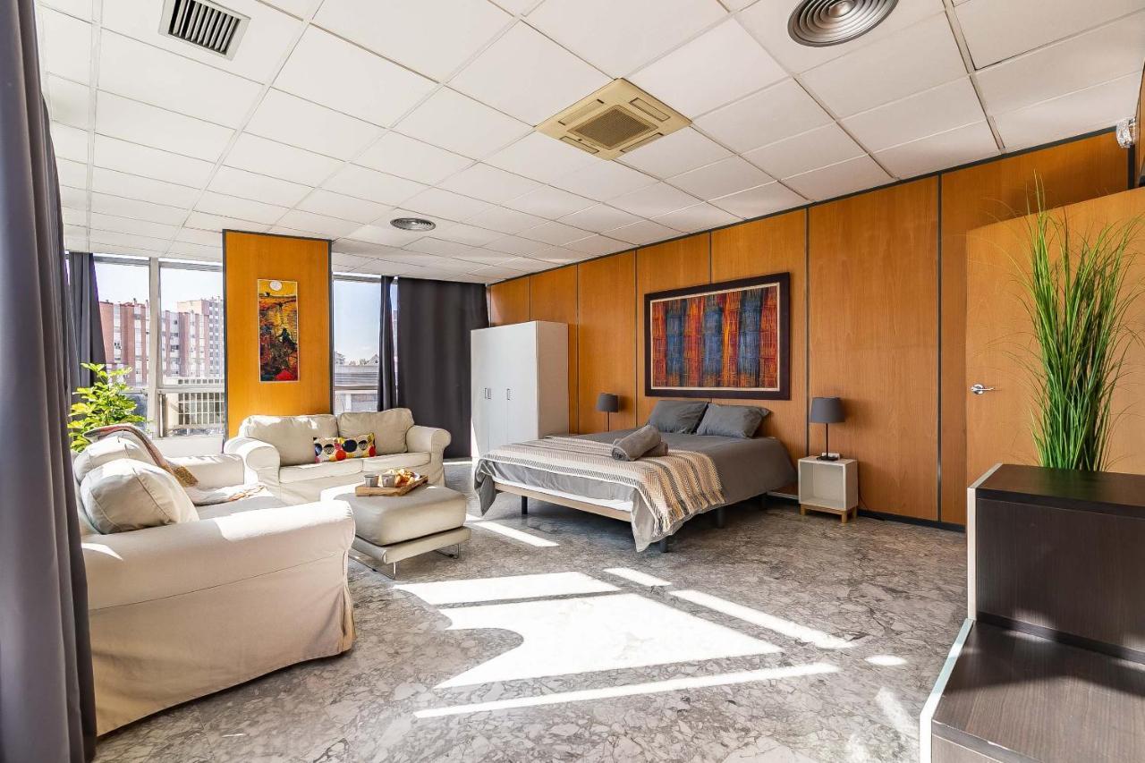 Grand Soho Ofihouse Malaga Apartment Bagian luar foto