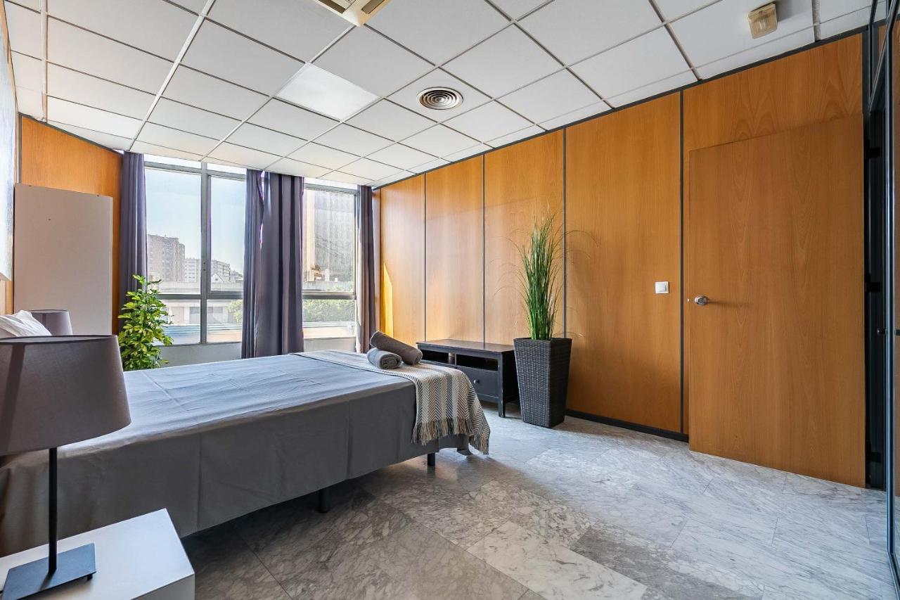 Grand Soho Ofihouse Malaga Apartment Bagian luar foto